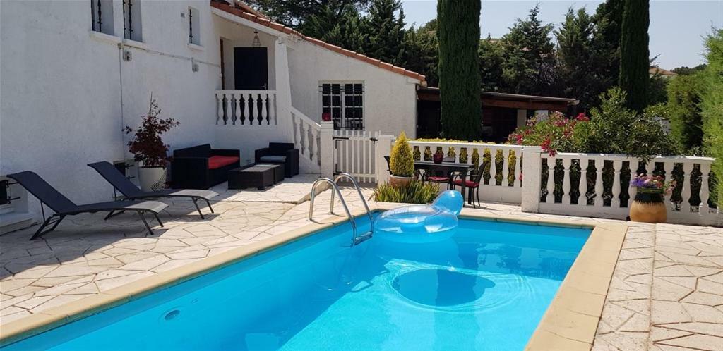 Villa T3 A 10' De Cassis - Piscine Privee Et Cuisine D'Ete Exterieure Carnoux-en-Provence Eksteriør billede