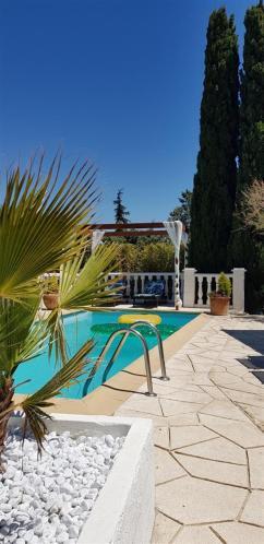 Villa T3 A 10' De Cassis - Piscine Privee Et Cuisine D'Ete Exterieure Carnoux-en-Provence Eksteriør billede